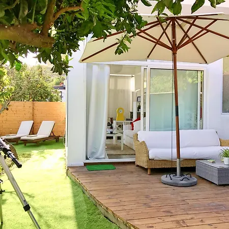 Flatguest - Glass House Holiday home *
